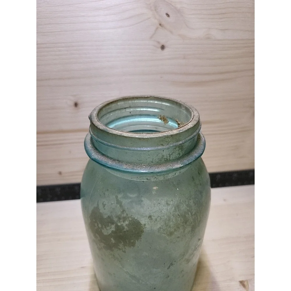 Blue Ball Perfect Mason 4 Jar - Right Out Of The Barn Floor!